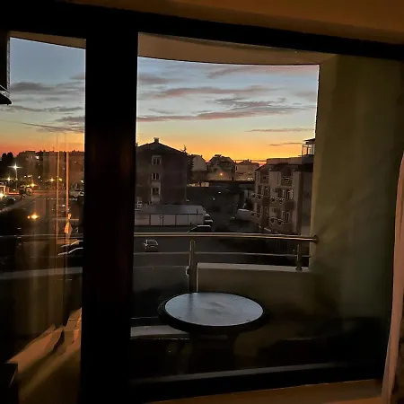 Botabara 312 Beach Front Apartment * Pomorie